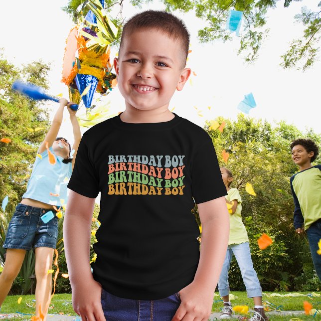 Retro Birthday Boy T-Shirt (Von Creator hochgeladen)