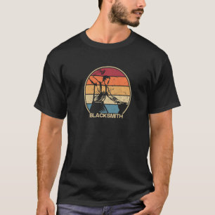 Retro Blacksmith Anvil Hobby Legend Schmieden Schw T-Shirt