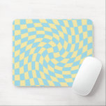 Retro Blue Yellow Pastor Warped Checkerboard Mousepad<br><div class="desc">Perfektes Kissen mit schachbrettgedeckten Kissen in Pastellfarben,  voll mit tollen Vibes. Moderne Schachbretter in Pastellviolett,  lila,  lila und pastellgelb. Dieses schöne Retro psychedelische Design bringt Sie ins Wunderland.</div>