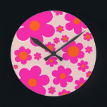 Retro Blume Markt Florenz Abstrakt Rosa Blüte Runde Wanduhr<br><div class="desc">Blume Markt Stockholm: abstrakte Blumenkunst - Retro-Blume drucken - Beige,  Rosa und Orange.</div>