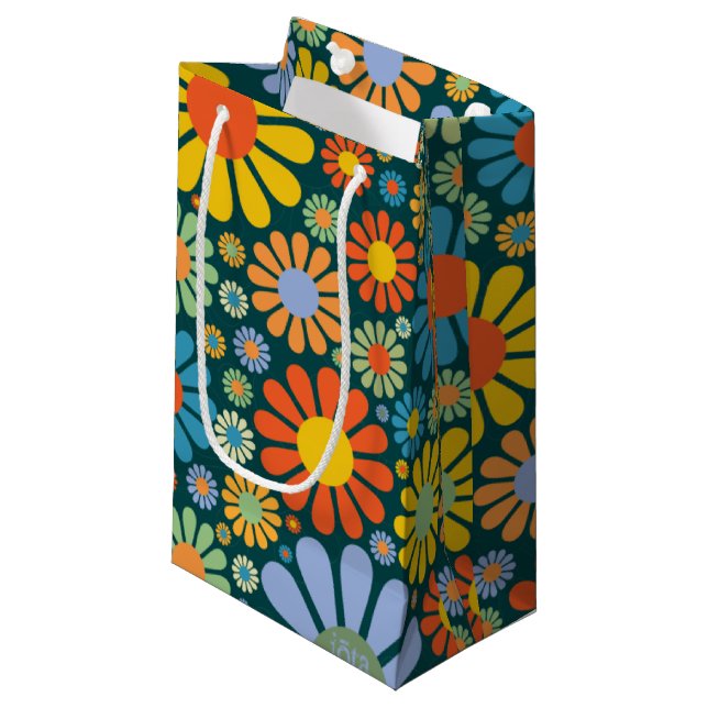 Retro Blumen-70er Muster Kleine Geschenktüte (Vorderseite Schrägansicht)