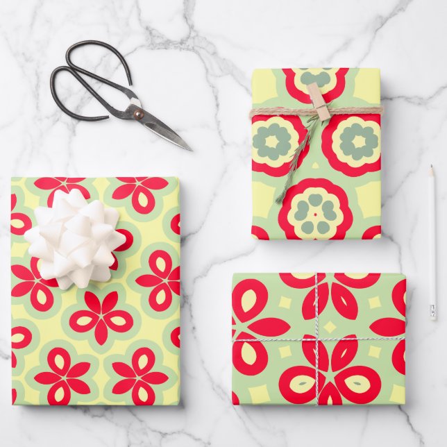Retro Blumenmuster in Rot, Creme und Minzgrün Geschenkpapier Set (Vorderseite)