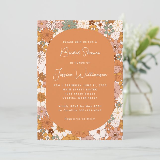 Retro Boho Terracotta Floral Trendy Brautparty Einladung (Stehend Vorderseite)