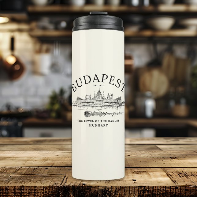 "Retro Budapest: Eternal Beauty of Hungary’s Heart Thermosbecher (Von Creator hochgeladen)