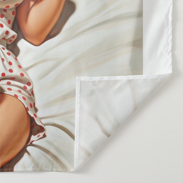 Retro Button-up Girl mit Red Polka Dot PJ's Wandteppich (Detail)