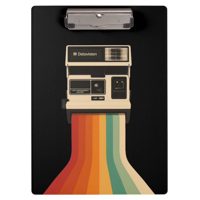 Retro Camera with Rainbow Print Klemmbrett (Vorderseite)