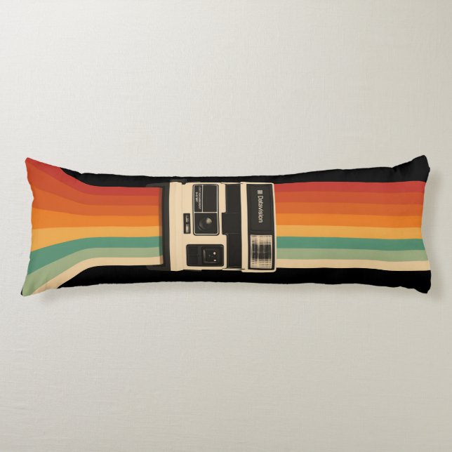 Retro Camera with Rainbow Print Seitenschläferkissen (Vorderseite)