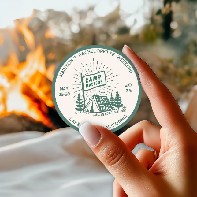 Retro Camp Bachelorette Girls Glamping Wochenende Runder Aufkleber (Von Creator hochgeladen)