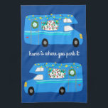 Retro Camper Motorhome RV Vanlife Geschirrtuch<br><div class="desc">Dekorieren Sie Ihre Küche mit diesem coolen Handtuch. Macht ein tolles Haus-Erwärmung oder Jubiläum Geschenk! Sie können es auch mit Ihrem eigenen Text anpassen. Karo in meinem Shop für viel mehr Farben und Muster und passende Küchenartikel!</div>