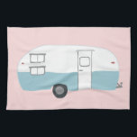 Retro Camper Trailer rosa Küchentuch<br><div class="desc">Dekorieren Sie Ihre Küche mit diesem coolen Handtuch. Macht ein tolles Haus-Erwärmung oder Jubiläum Geschenk! Sie können ihn anpassen und auch Text hinzufügen. Karo in meinem Shop für viel mehr Farben und Muster und passende Küchenartikel!</div>