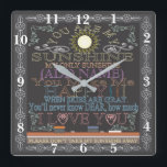 Retro Chalkboard Sie sind meine Sonnenscheinuhr Quadratische Wanduhr<br><div class="desc">Gedenken Sie Ihren Jubiläum,  Ihre Hochzeit,  Verlobung,  etc.,  mit dieser personalisierten Retro-Uhr. Macht ein schönes Geschenk. Kunstwerk von Amelia Carrie</div>