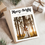 Retro Christmas | Minimalistisches Elegantes einfa Feiertagskarte<br><div class="desc">Dieses Retro-Weihnachten | Minimalistisch Elegant Simple Foto Holiday Cardinmitten eines eleganten Designs mit Retrostil-Typografie und einem zeitgenössischen Weihnachtsgruß. Diese Foto-Urlaubskarten sind mit einem boho-themed Paar Foto und einer modernen Retro-Typografie perfekt für jedes Paar geeignet.</div>