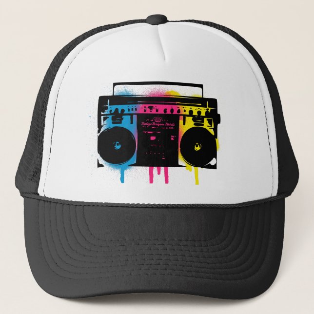 Retro CMYK Boombox Graffiti-Sprühfarbe-Entwurf Truckerkappe (Vorderseite)