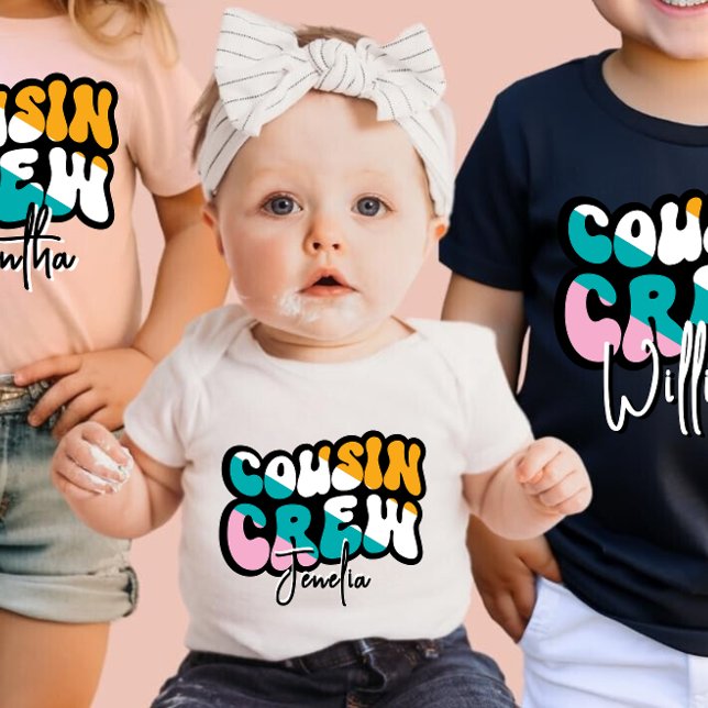 Retro Custom Cousin Crew Add your Name Baby Strampler (Von Creator hochgeladen)