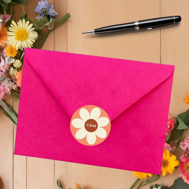 Retro Daisy Blume Boho Wedding Initials Runder Aufkleber (Von Creator hochgeladen)