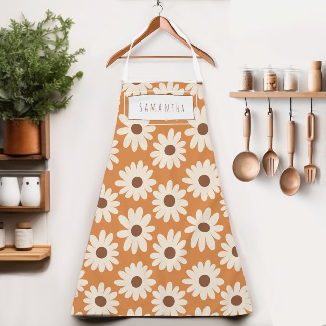 Retro Daisy Floral Name Schürze (Whether you're baking, painting, or gardening, this personalized apron adds flowers to your day!)