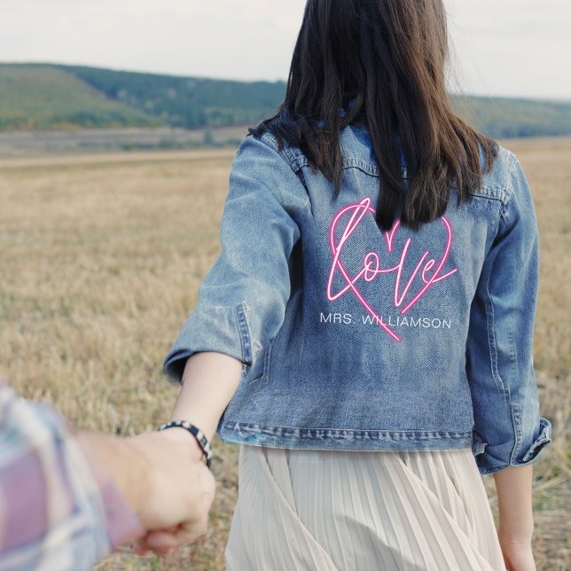 Retro Electric Liebe Neon Pink Heart Brides Name Jeansjacke (Retro Electric Love Neon Pink Heart Brides Name Denim Jacket)
