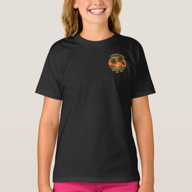 Retro Epic Family Beach Tour Personalisierter Urla T-Shirt (Vorderseite)