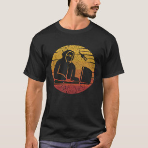 Retro Ethical Hacking White Hat Black Hacker T-Shirt