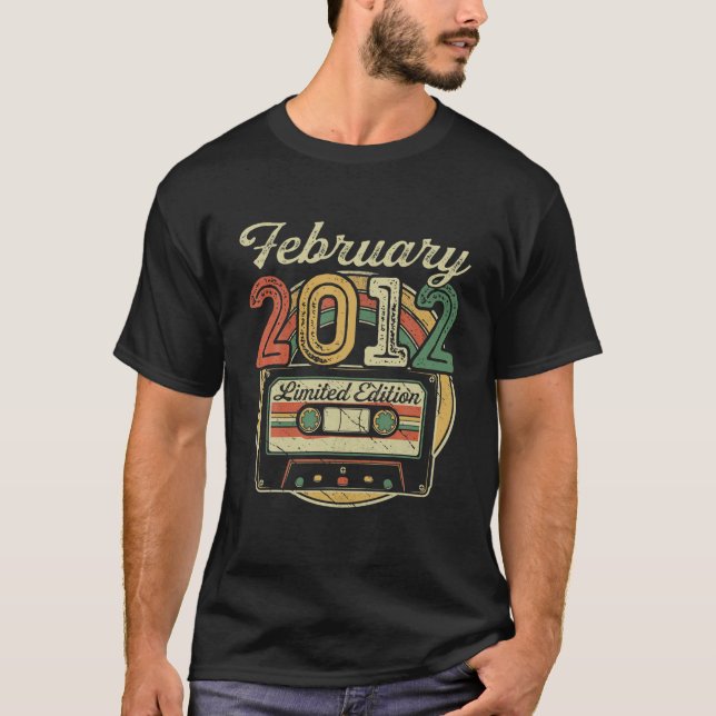 Retro Februar 2012 Cassette Tape 10th Birthday De T-Shirt (Vorderseite)