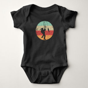 Retro Fischerin Weibliche Athletin Angeln Mädchen  Baby Strampler