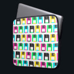 Retro Floppy Disk Pixel Muster farbig Laptopschutzhülle<br><div class="desc">Farbige und coole Retro-Muster Laptop-Hülle.</div>