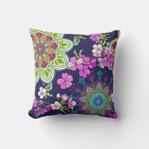 Retro Floral/Mandala Design, Navy & Pink Kissen