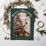 Retro Foil Christmas Card | Nur Merry Vibes Karte<br><div class="desc">Moderner minimalistischer Schriftart in Schwarz für Frohe Festtage</div>