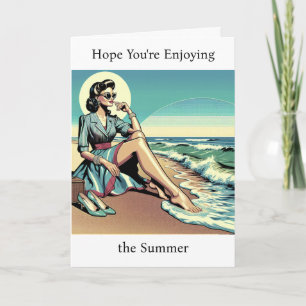 Retro-Frau aus den 1950ern Genieße den Sommer Karte