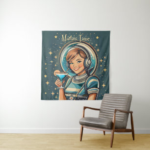 Retro-futuristisches Astro-Mädchen Martini-Zeit Wandteppich