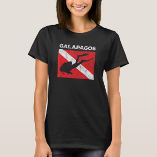 Retro Galapagos Islands Scuba Dive Vintag Dive Fl T-Shirt