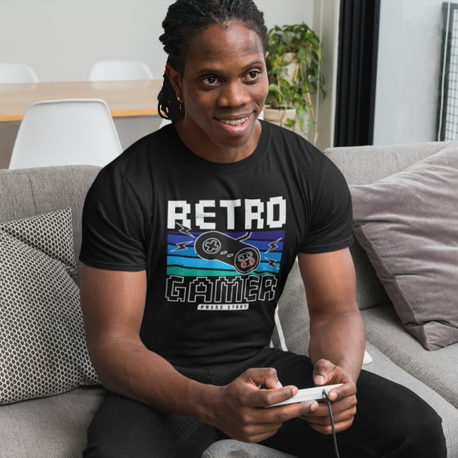 Retro Gamer - Videospiel T-Shirt (Von Creator hochgeladen)