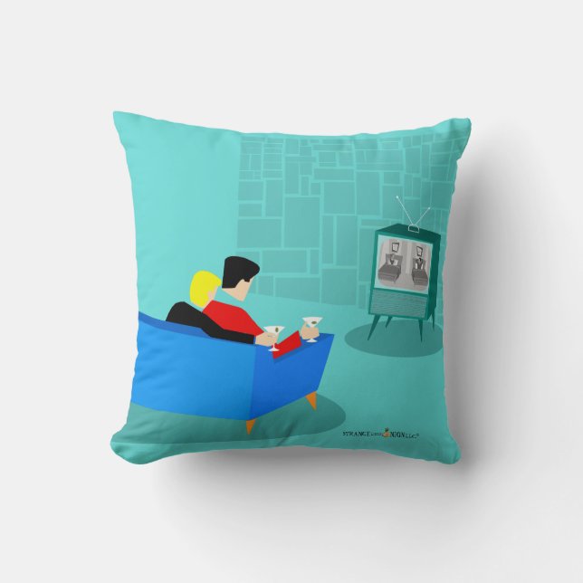 Retro Gay Couple Watching TV Throw Kissen (Vorderseite)