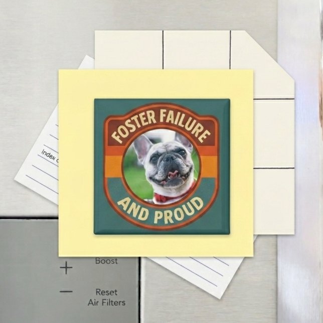 Retro-gestreiftes Foto 'Foster Failure' Magnet (Retro foster failure photo magnet for a dog rescue parent's kitchen refrigerator milestone gift.)