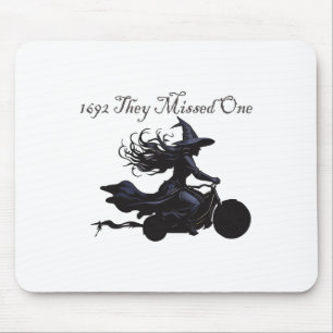 Retro Girls Trip Salem 1692 sie vermissten eine He Mousepad