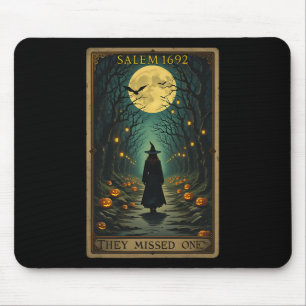 Retro Girls Trip Salem Time zu Salem 1692 Hall Mousepad