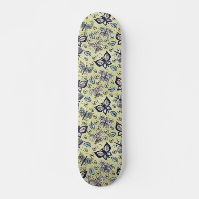 Retro Girly Blue Butterfly Motif skateboard (Devant)