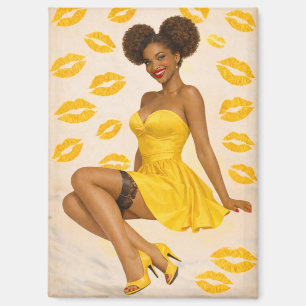 Retro-Glamour-Afro-Pin-Up-Girl im gelben Kleid Magnet