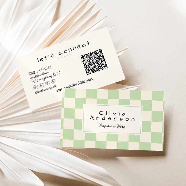 Retro Green Cream Wavy Checkered Boho QR Code Visitenkarte (Von Creator hochgeladen)