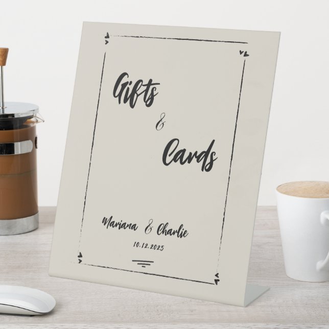 Retro Grey Hand Drawn Illustrated Gift & Cards Sockelschild (In Situ)