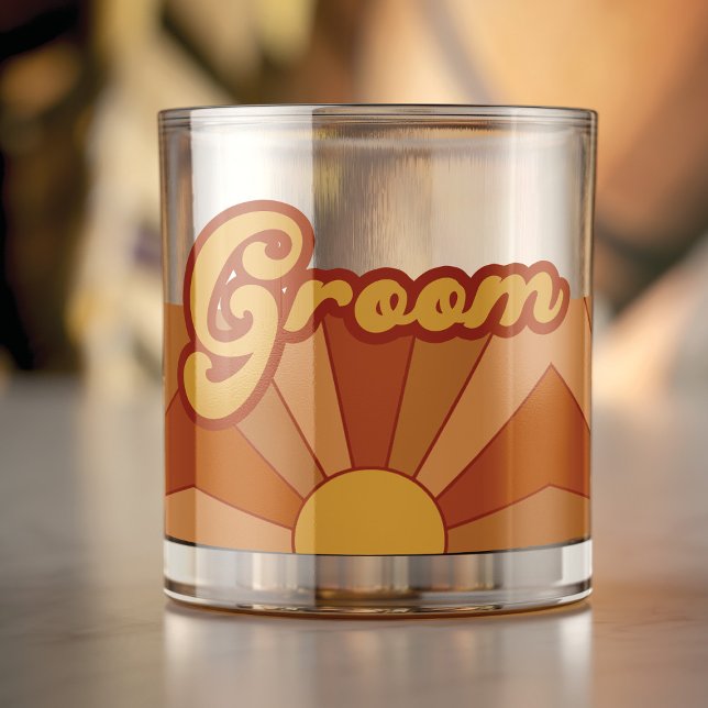 Retro Groom Typografy Summer Sun Wedding Whiskyglas (Von Creator hochgeladen)