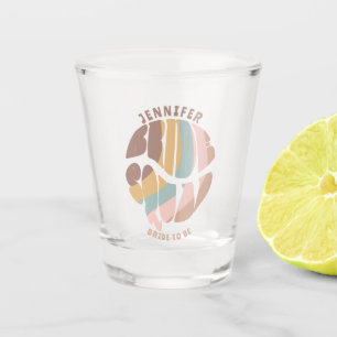 Retro Groovy Bachelorette Bride Schnapsglas