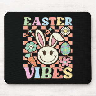 Retro Groovy Oster-Vibes Hase Kariert Lächeln Wo Mousepad