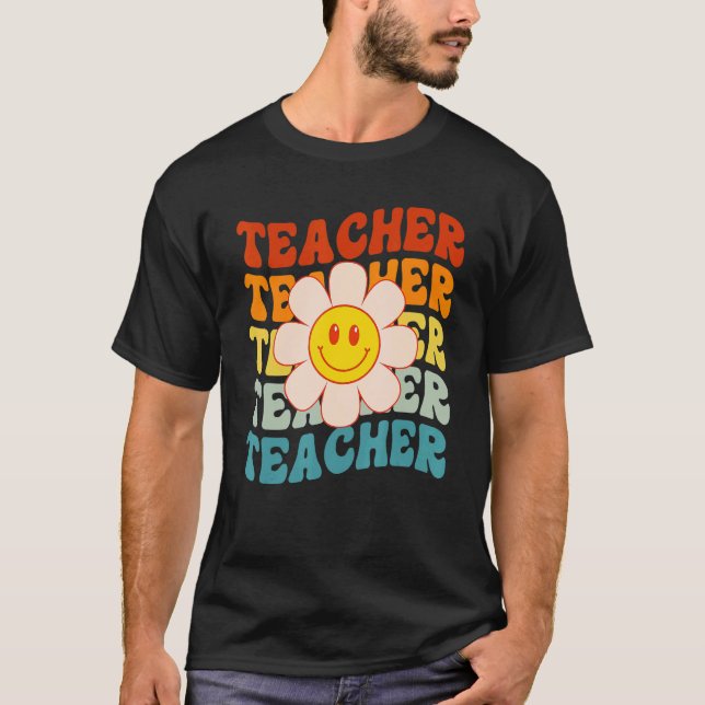 Retro Groovy Teacher Happy Face Cute Daisy Flower  T-Shirt (Vorderseite)
