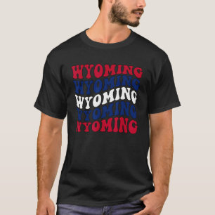 Retro Groovy Wyoming Staat Zuhause Girl I Liebe Wy T-Shirt