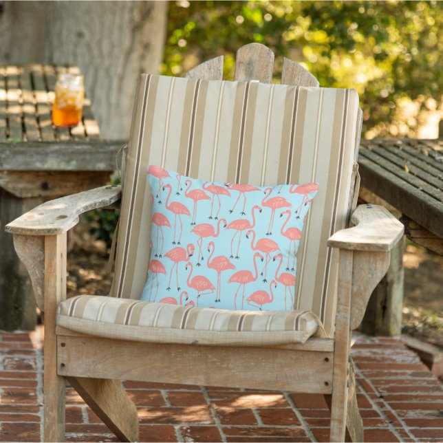 Retro Hand-Drawn Flamingo | Tropical Pattern Blue Kissen (Stuhl)