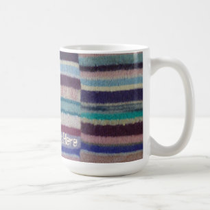 Retro handgestrickte farbenfrohe Streifen Spaß Kaffeetasse