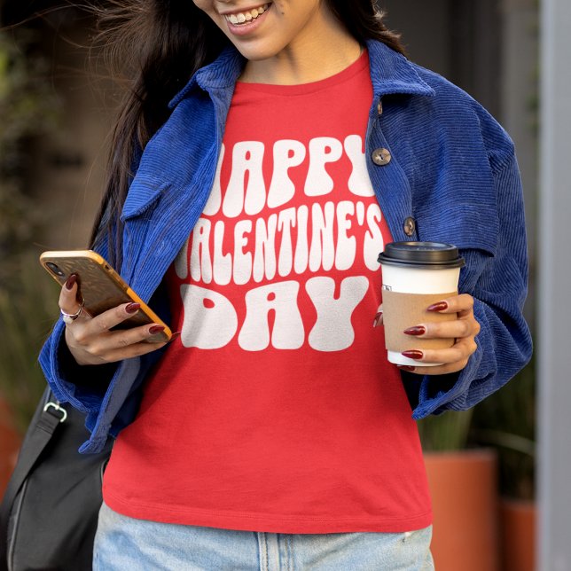 Retro Happy Valentine's Day Modern Red Womens T-Shirt (Von Creator hochgeladen)