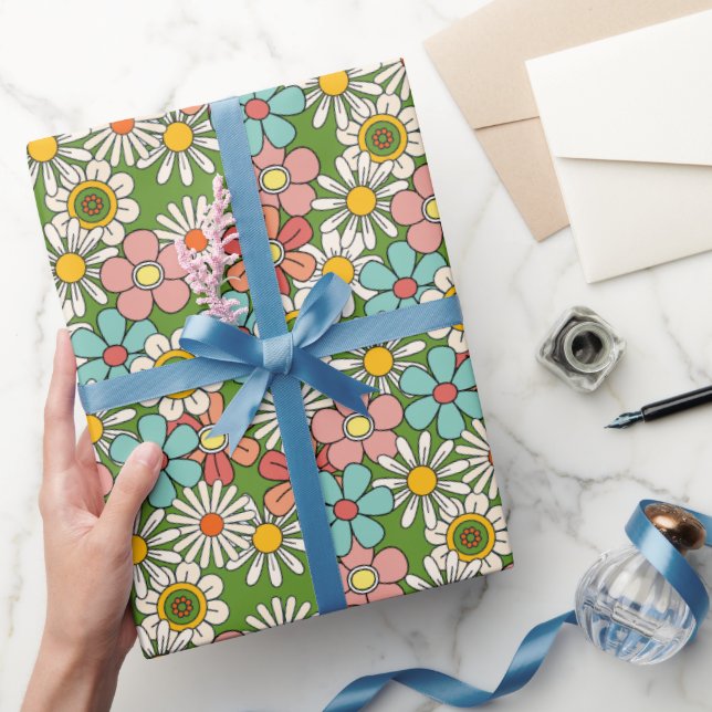 Retro Hippie Groovy Blume Hello Thirty Birthday Geschenkpapier (Schenken)