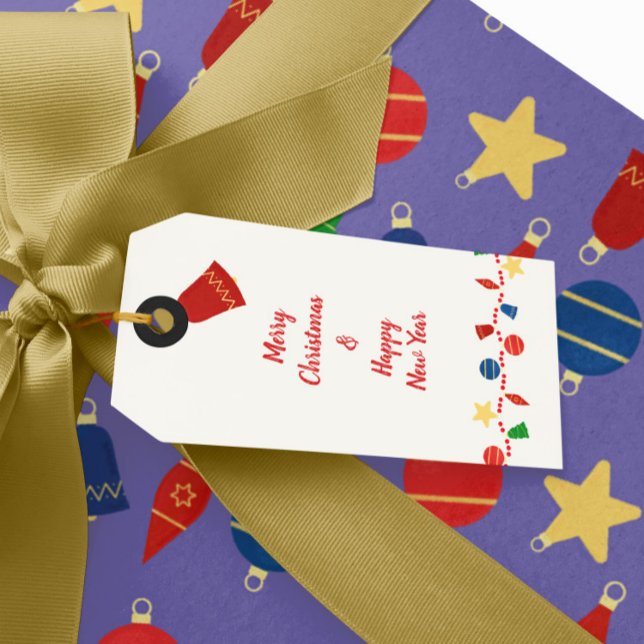 Retro Holiday Baubles & Classic Festival Geschenkanhänger (Cute retro Christmas gift tag with vintage Christmas ornaments and red beaded garland)